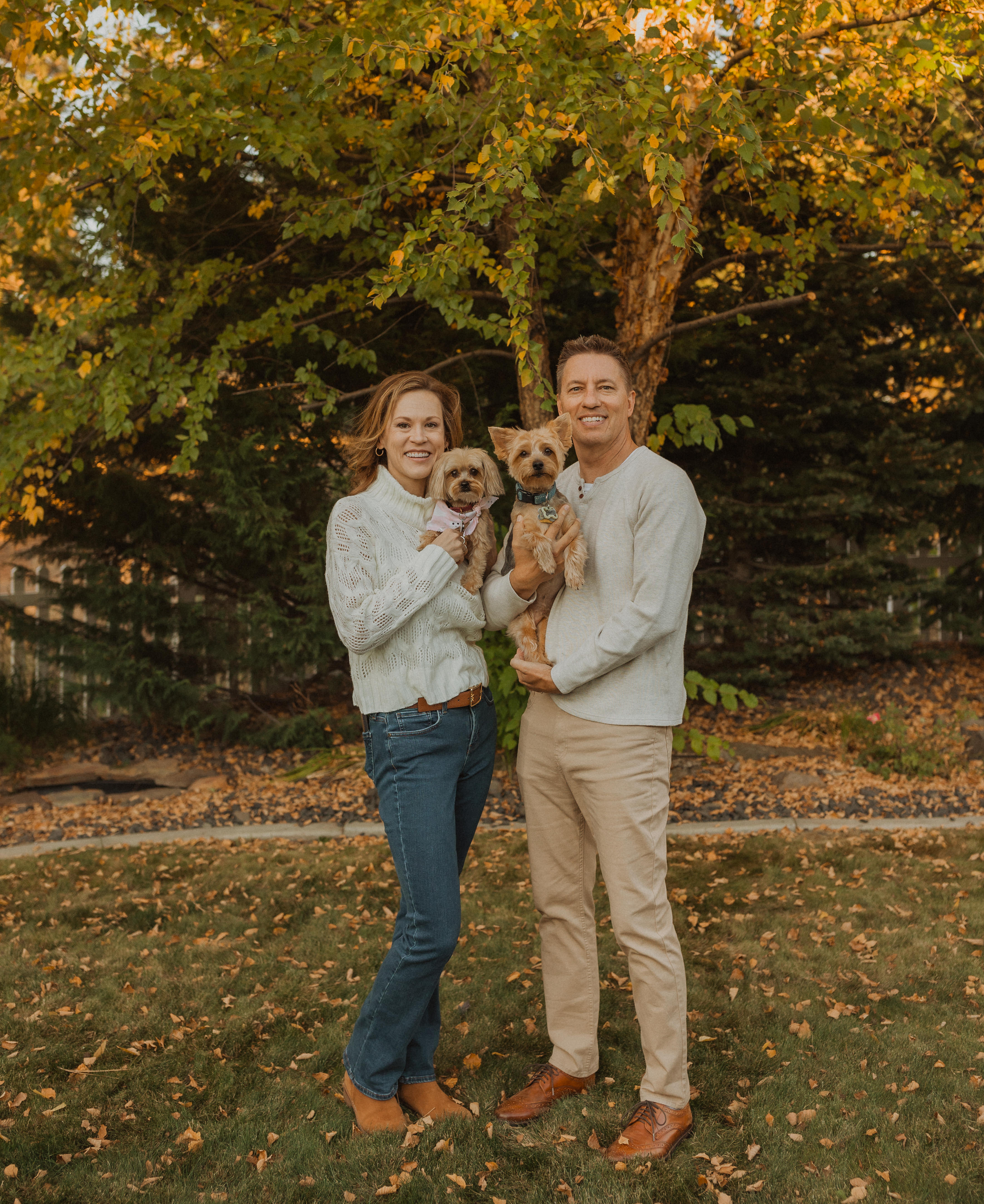 The local Zoomin Groomin owners with their dogs